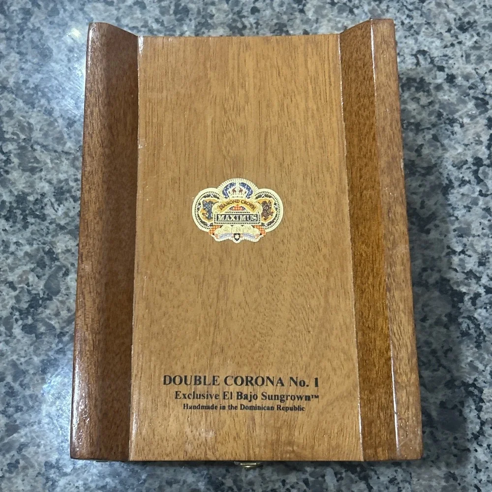 Vintage Diamond Crown Maximus Toro No. 1 Cigar Box Storage Treasure Box Decor